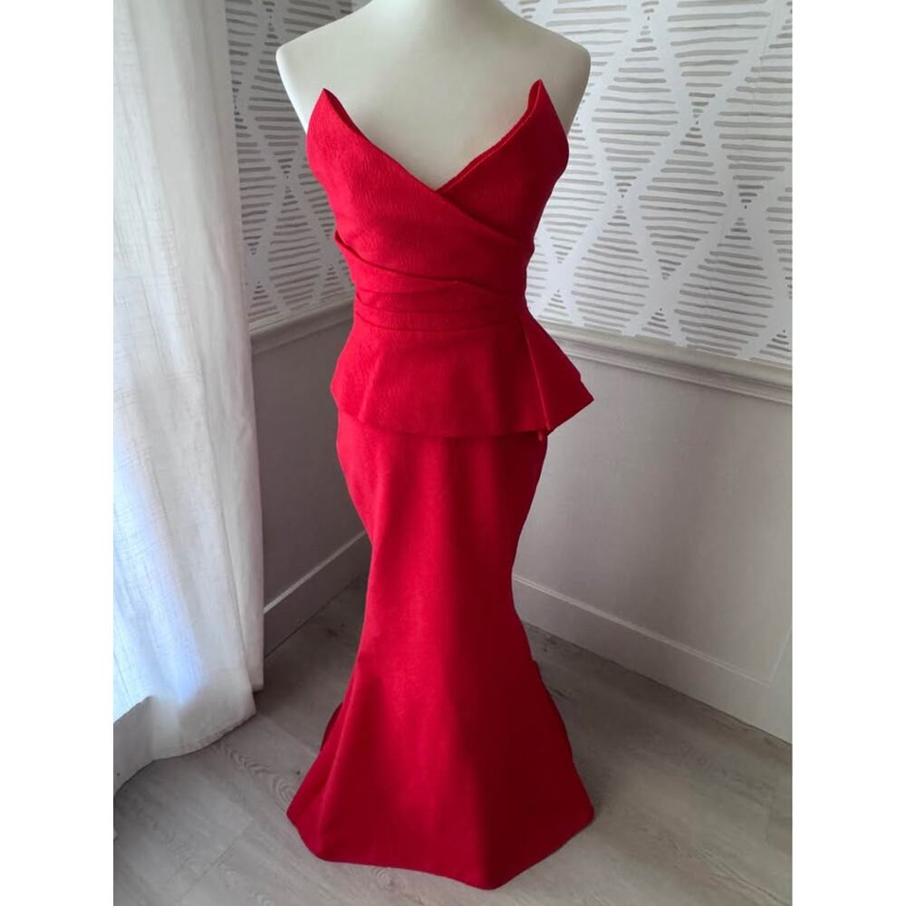 BCBGMaxAzria Women’s Size 4 Gracie Red Strapless Peplum Red Formal Gown Dress - Picture 2 of 10